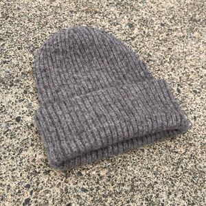 ROOTS Lambs Wool Touqe